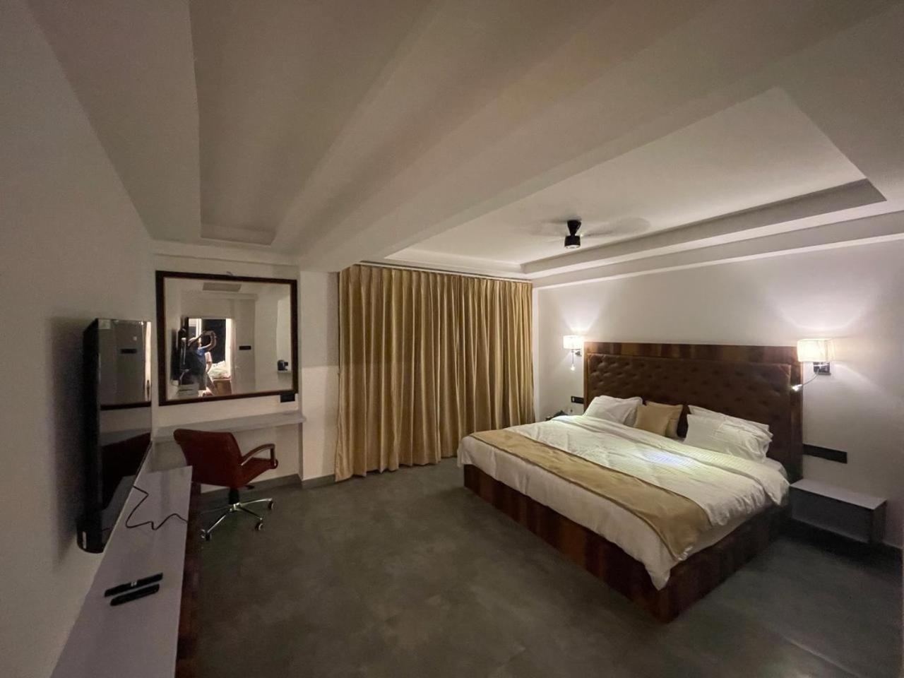 Blue Angel Guest House Shillong Kültér fotó